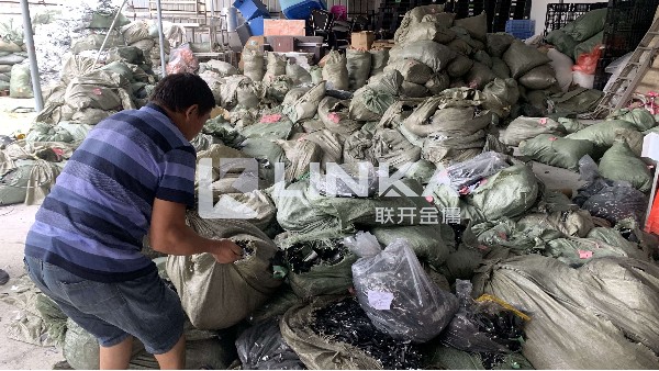 三四線(xiàn)城市電動(dòng)車(chē)鋰電池回收概述